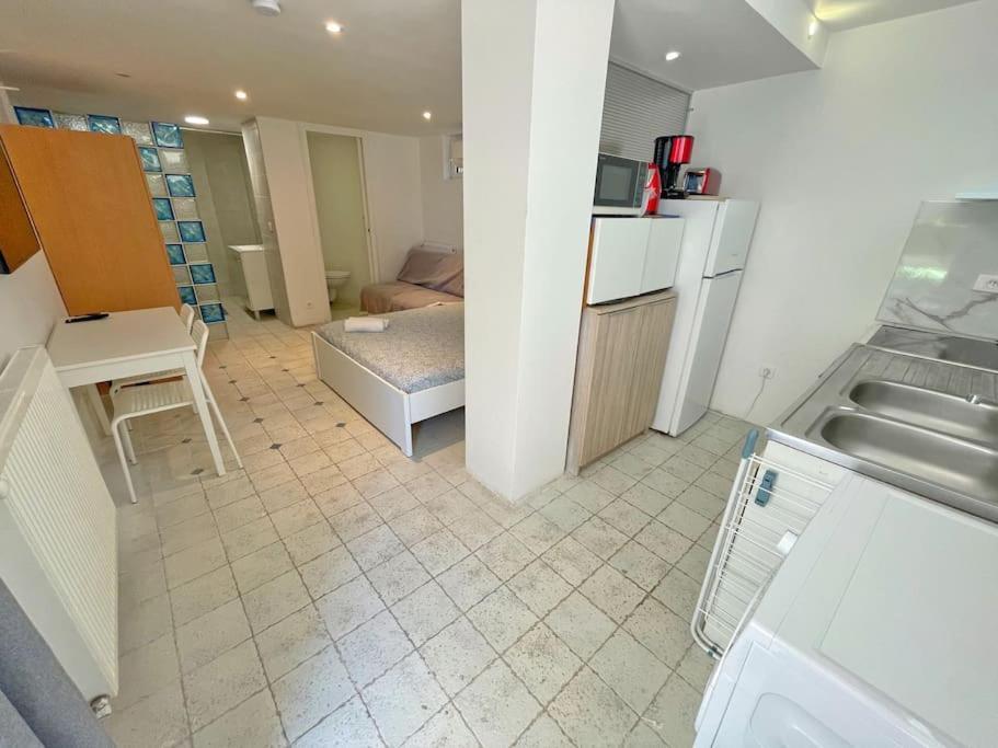Villa 4 Appartements - Proche Centre Cagnes-sur-Mer Eksteriør billede